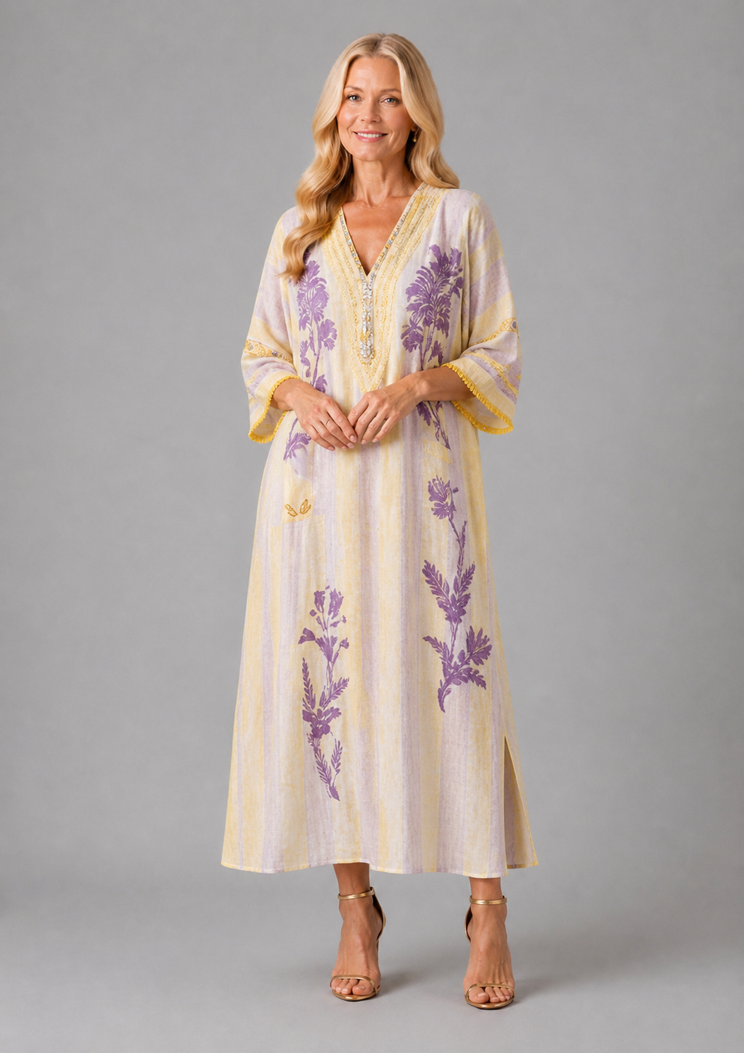 Aurelia | V-Ausschnitt Halbarm Gestreiftes Blumen-Maxikleid