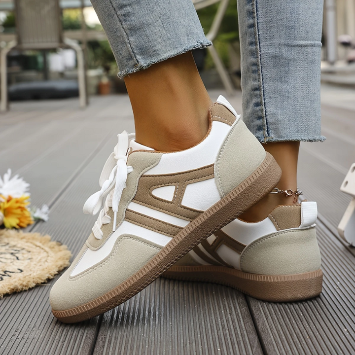 Britt | Sneaker