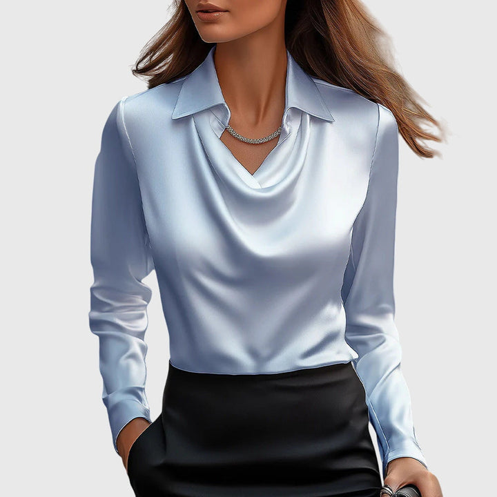 Gleura | Bluse mit Luxuriösem Glanz und Plissiertem Halsausschnitt