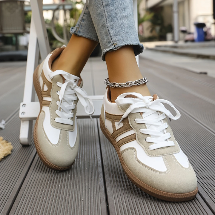Britt | Sneaker