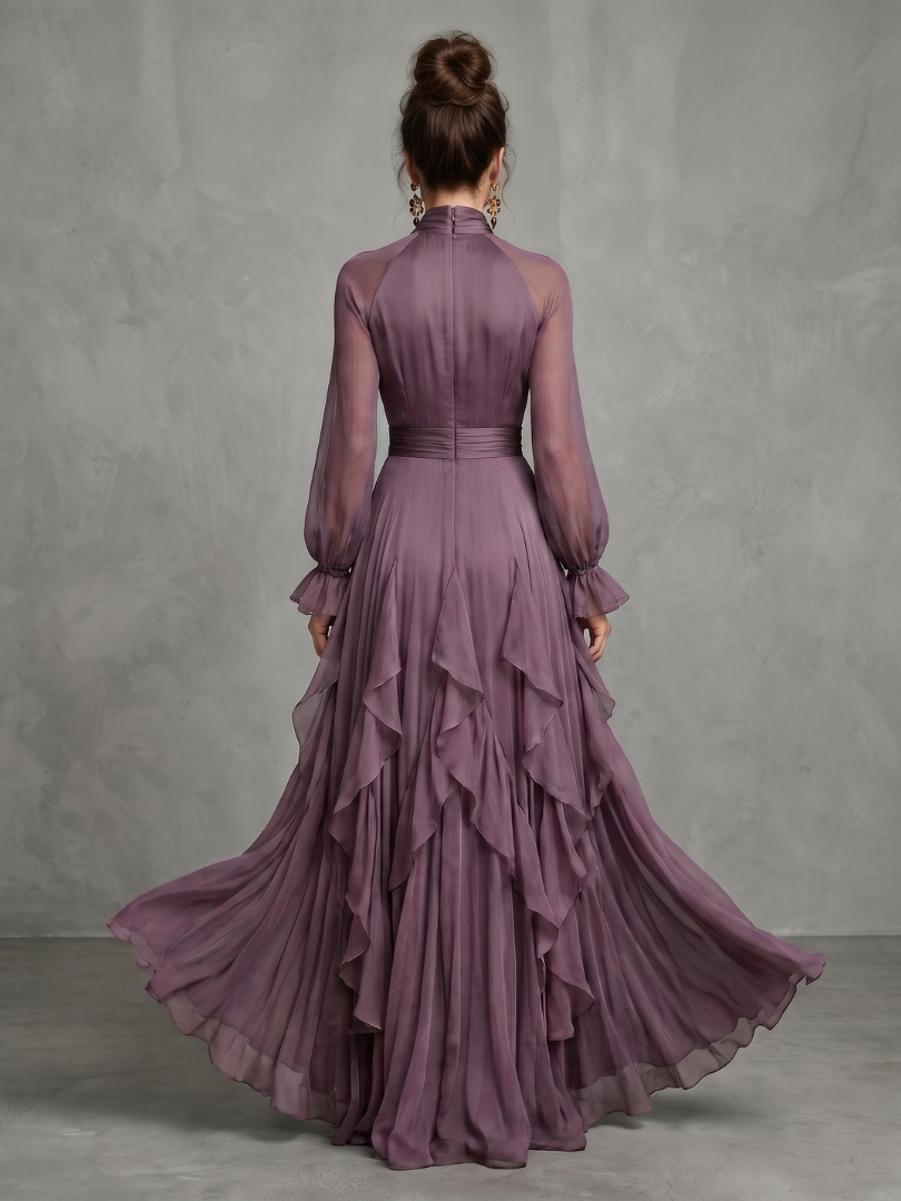 Demetria | Maxikleid mit Rüschendetails und gebundenem Kragen