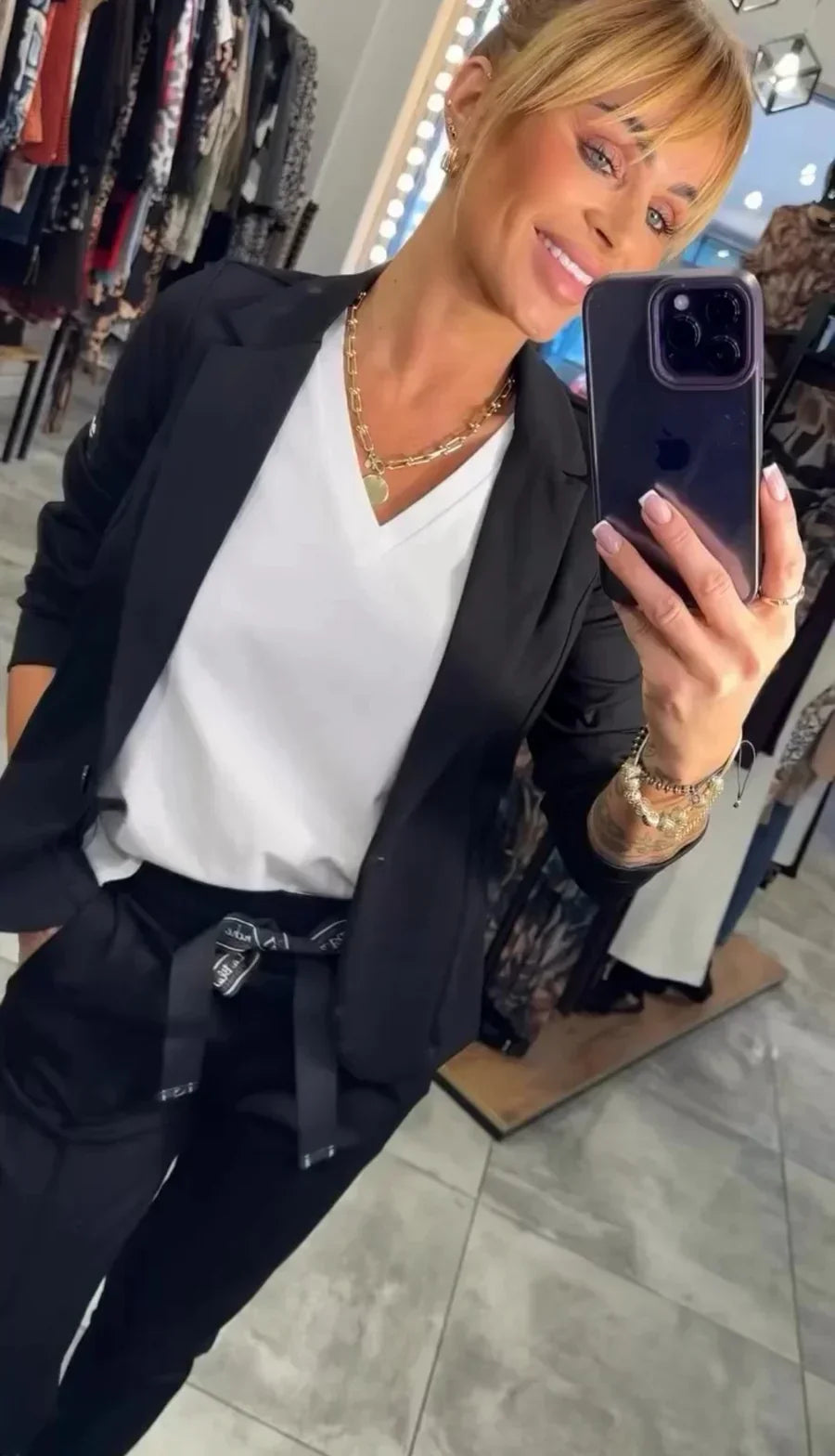 Zyora | Maßgeschneidertes Set mit Weichem Blazer und Lässigen Jogginghosen
