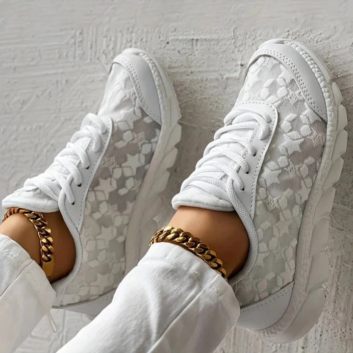 Lily | Sneaker
