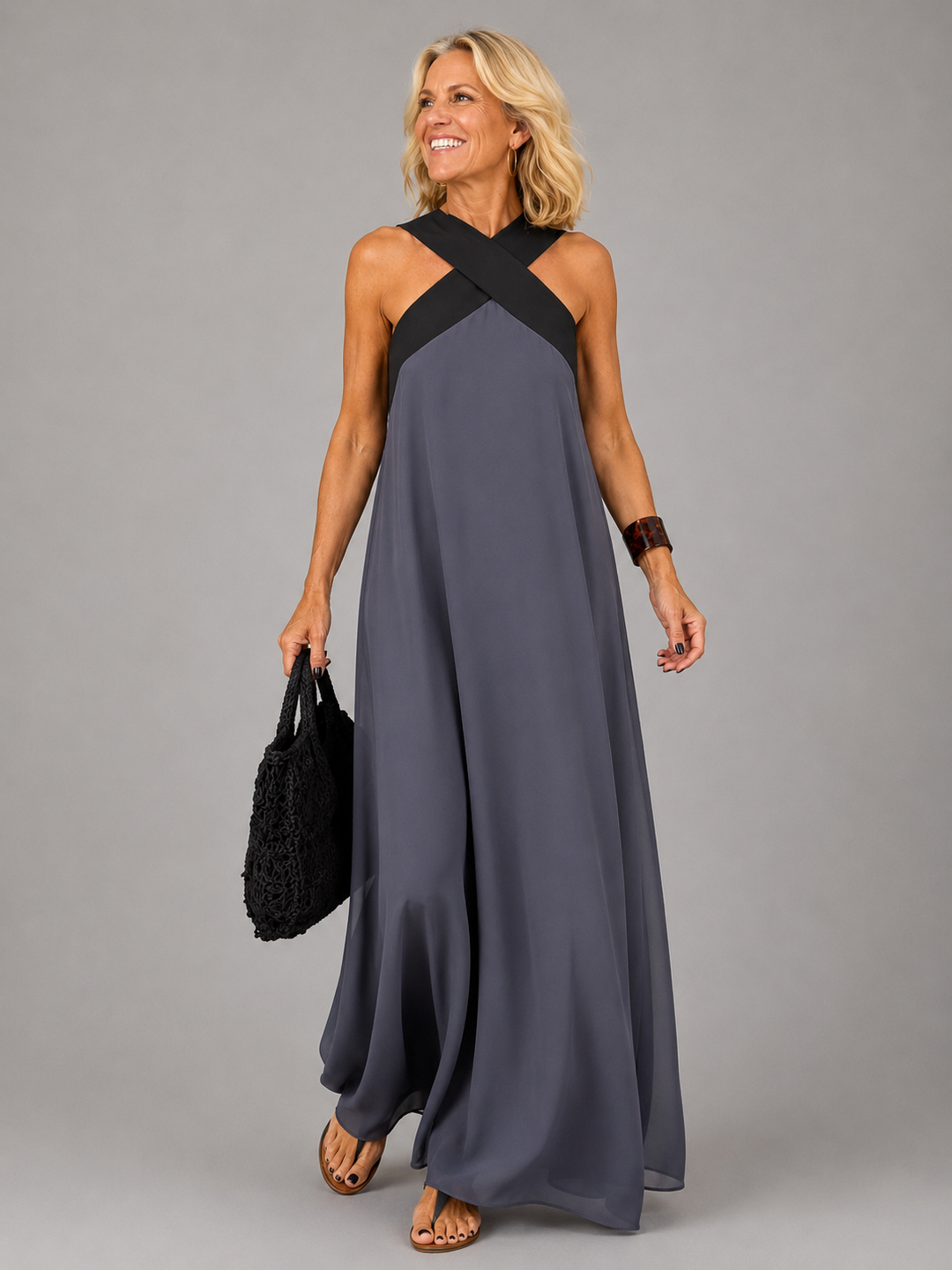 Velora | Cross Elegance Maxi Kleid