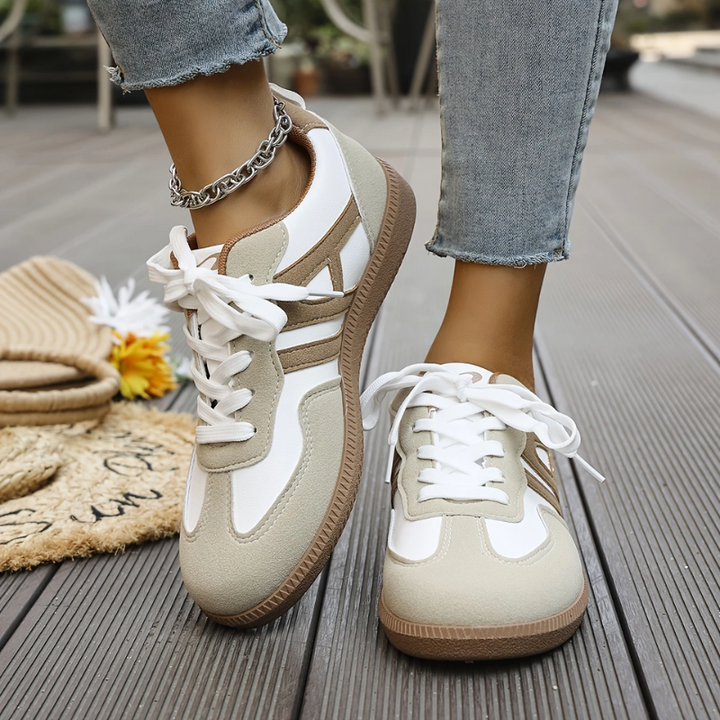 Britt | Sneaker