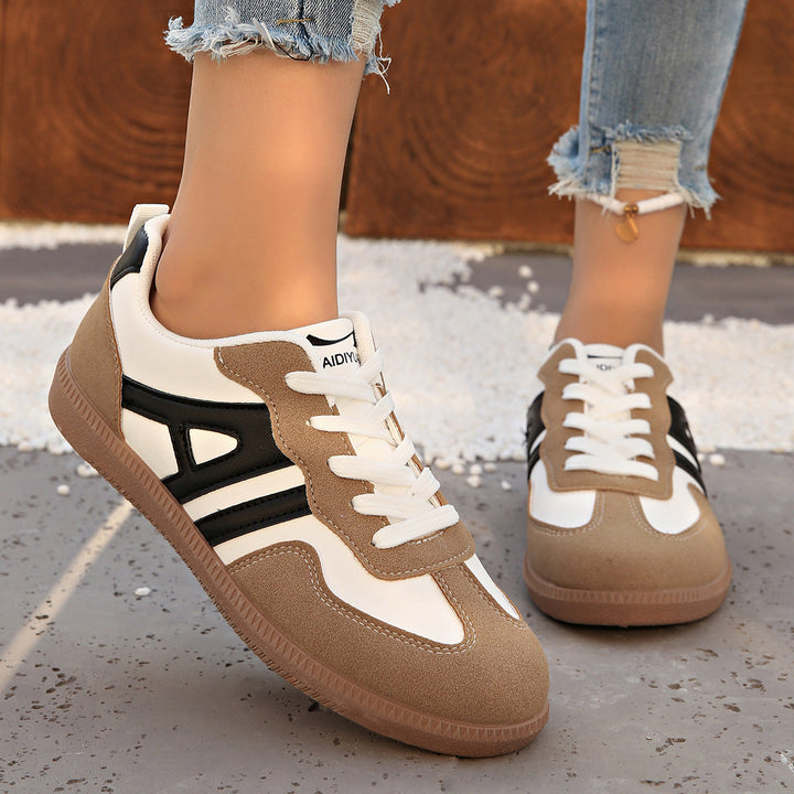 Britt | Sneaker