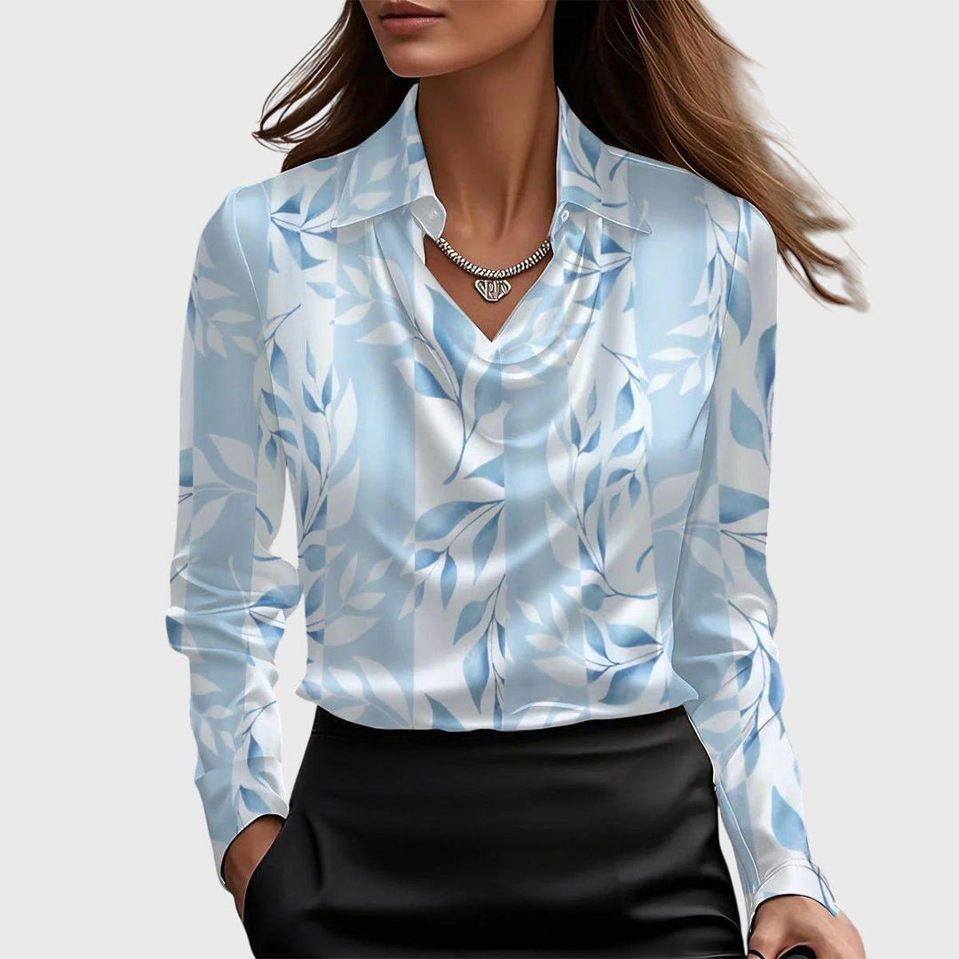 Gleura | Bluse mit Luxuriösem Glanz und Plissiertem Halsausschnitt