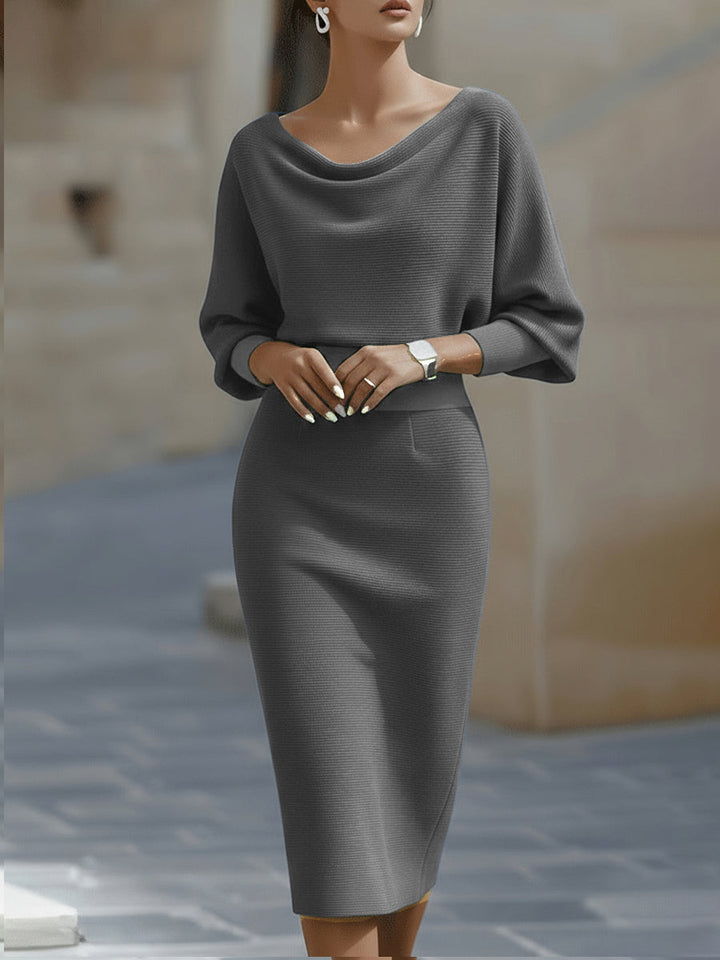 Viktoria | Weißes Drapiertes Batwing-Midikleid