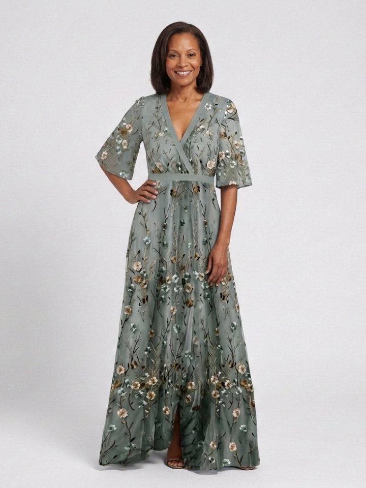 Evadne | Florales V-Ausschnitt Maxikleid mit kurzen Ärmeln